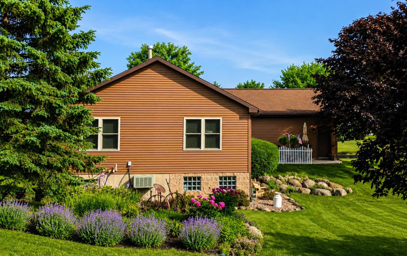 1352 Windsor Circle