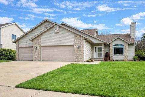 Photo of 309 Westridge Parkway, Verona, WI 53593 (MLS # 2018294)
