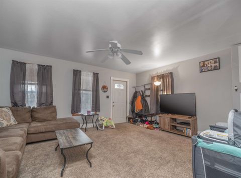 Tiny photo for 25 W Franklin Street, Waupun, WI 53963 (MLS # 2013307)