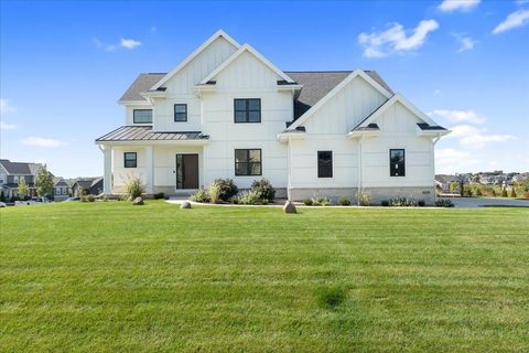 Photo of 6629 Morning Dew Lane, Sun Prairie, WI 53590 (MLS # 2015856)