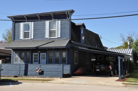 142 N Worcester Street Spring Green WI 53588