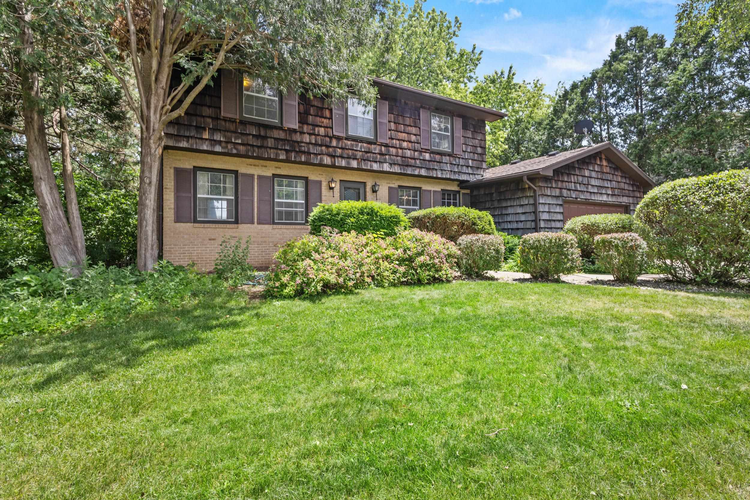 2403 Maywood Circle