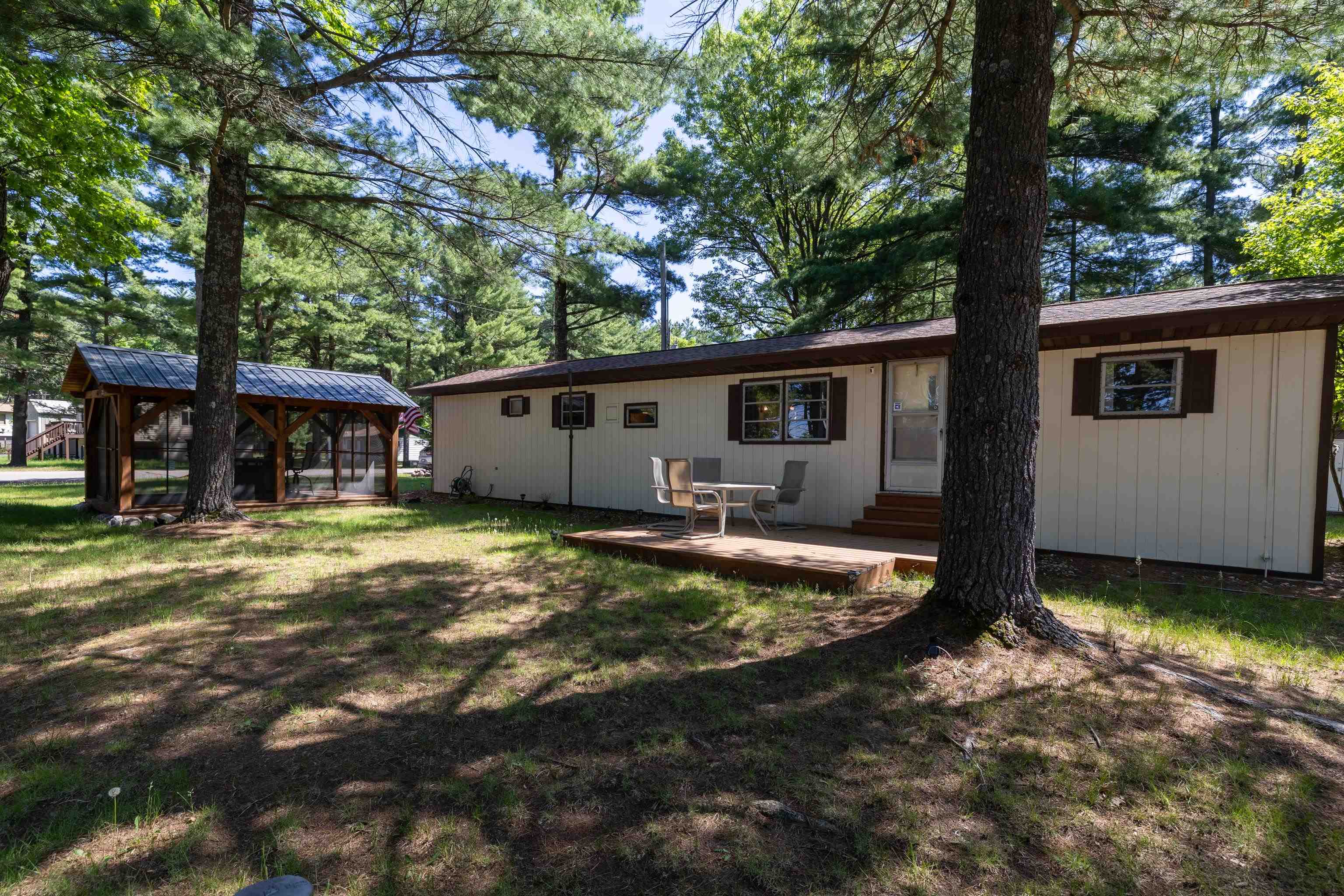 1949 Deerborn Lane