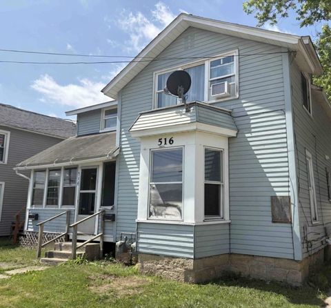 Photo of 516 S Franklin Street, Janesville, WI 53548 (MLS # 2025598)