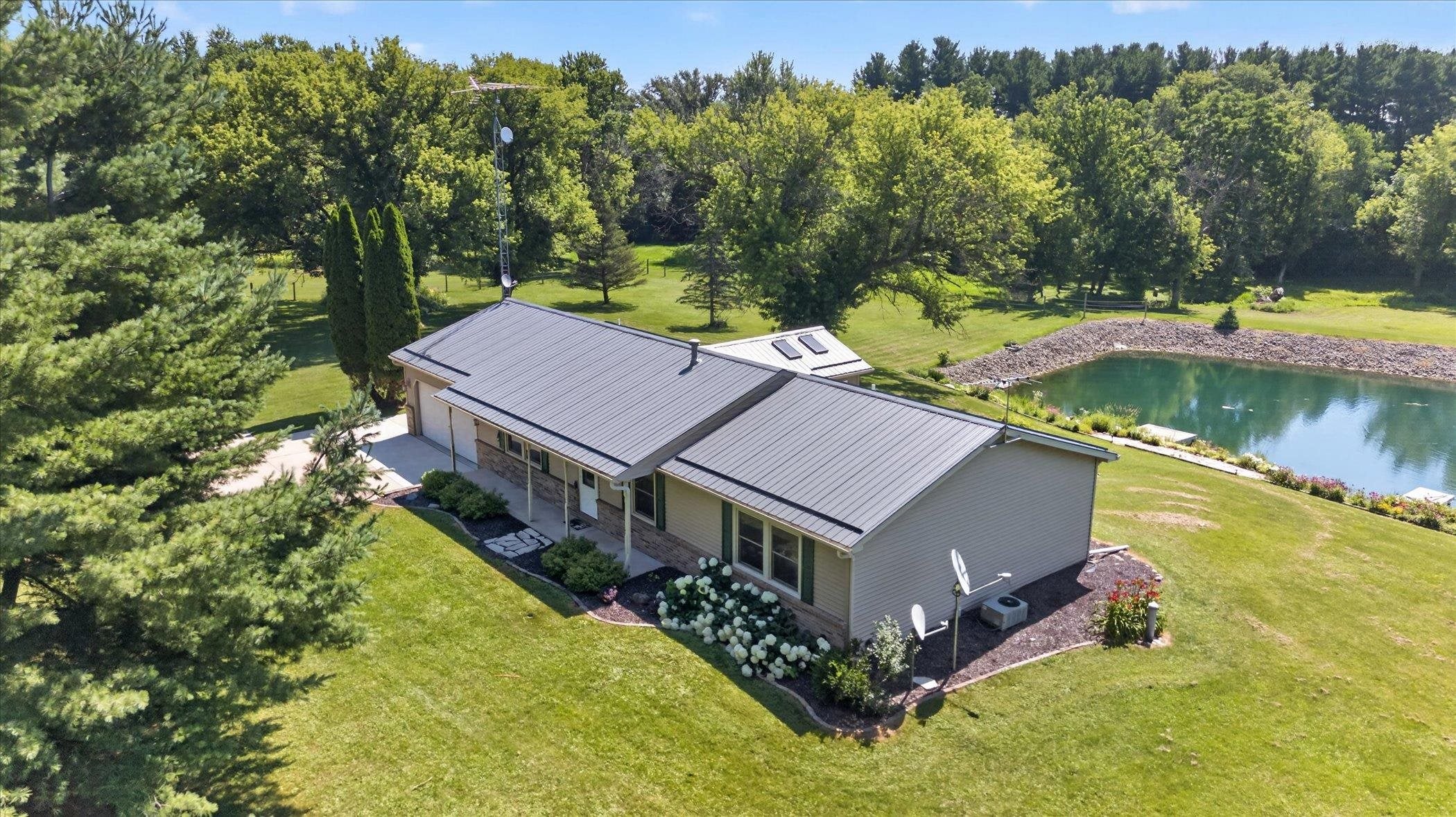 3817 S Carvers Rock Road