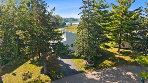 Photo of 902 Saddle Ridge, Portage, WI 53901 (MLS # 2009375)