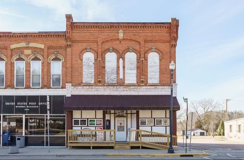 Photo of 229 Center Street, Wonewoc, WI 53968 (MLS # 1992630)