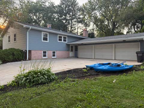 Photo of 908 Roby Road, Stoughton, WI 53589 (MLS # 2030467)
