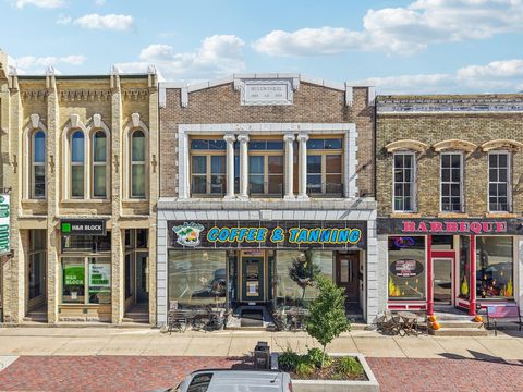 Photo of 122-124 S Main Street, Jefferson, WI 53549 (MLS # 2009809)