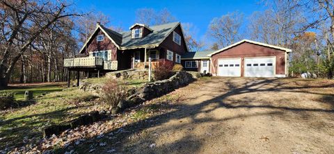 Photo of N6351 E Bush Road, Pardeeville, WI 53954 (MLS # 2012157)