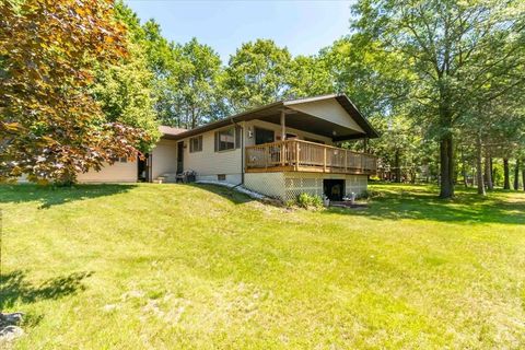 Photo of 1051 Kings Way, Nekoosa, WI 54457 (MLS # 2003642) Photo of 1051 Kings Way, Nekoosa, WI 54457 (MLS # 2003642)