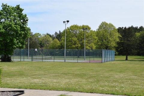 Tiny photo for Bldg 18 3-4 Greenway Crossing PV, Wisconsin Dells, WI 53965 (MLS # 1993674)