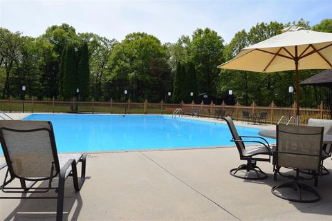 Tiny photo for Bldg 18 3-4 Greenway Crossing PV, Wisconsin Dells, WI 53965 (MLS # 1993674)