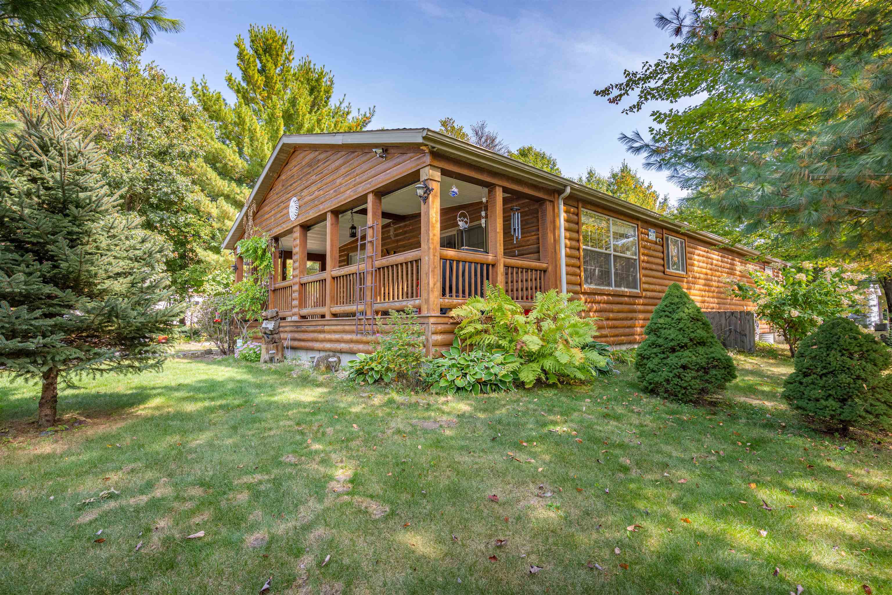 Wisconsin Dells, Wisconsin 53965, United States, 3 Bedrooms Bedrooms, ,2 BathroomsBathrooms,Residential,Active,215453