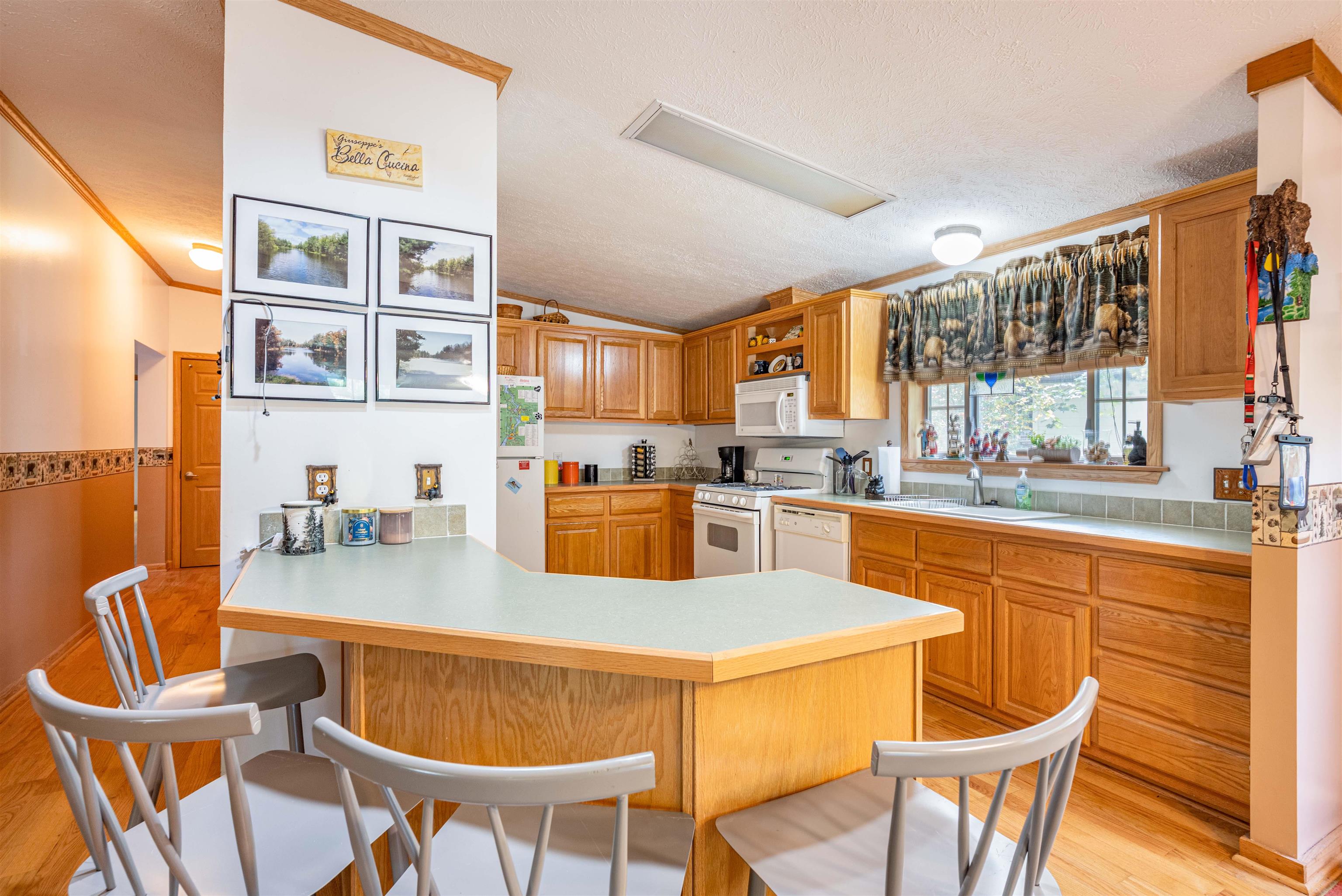 Wisconsin Dells, Wisconsin 53965, United States, 3 Bedrooms Bedrooms, ,2 BathroomsBathrooms,Residential,Active,215453