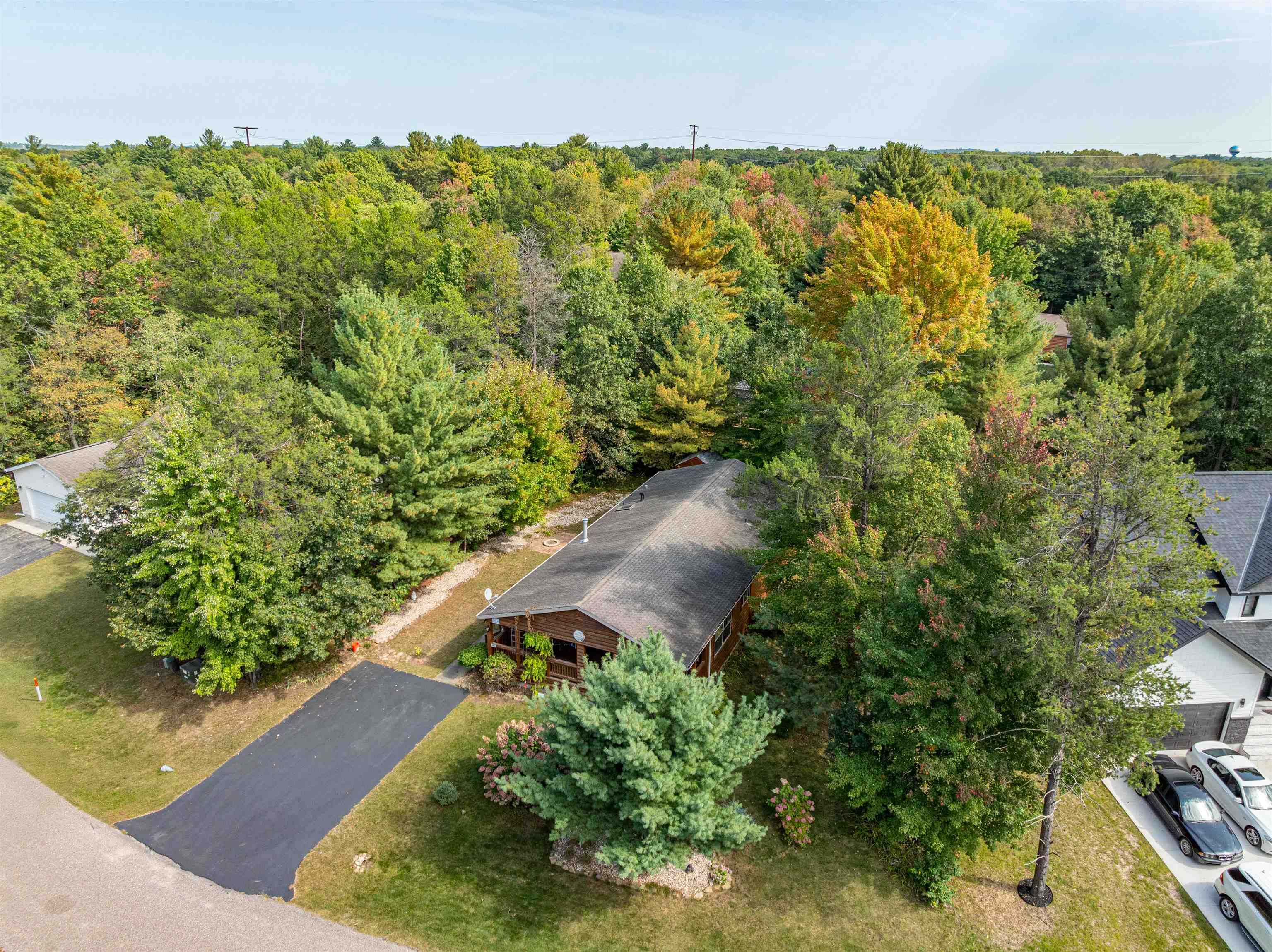 Wisconsin Dells, Wisconsin 53965, United States, 3 Bedrooms Bedrooms, ,2 BathroomsBathrooms,Residential,Active,215453