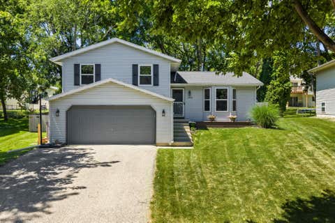 Photo of 2836 Warner Lane, Madison, WI 53713 (MLS # 2028115)