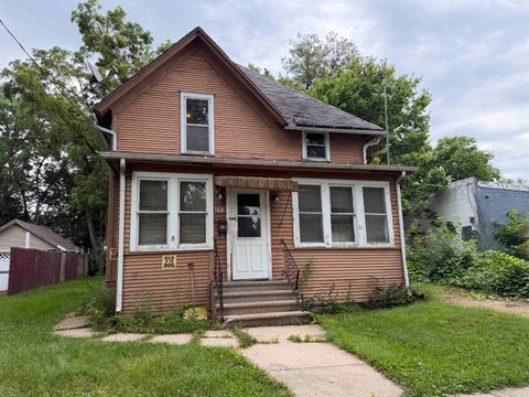 Photo of 1313 Nelson Avenue, Beloit, WI 53511 (MLS # 2032077)