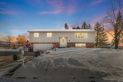 Photo of 6415 Lani Lane, McFarland, WI 53558 (MLS # 2014998)