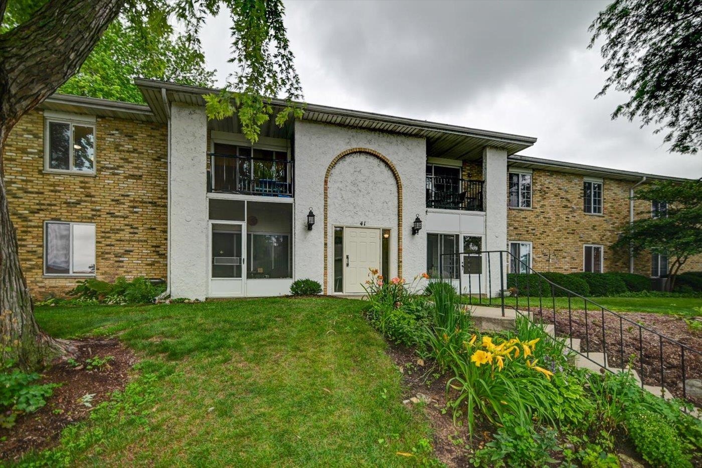 41 Golf Course Road E