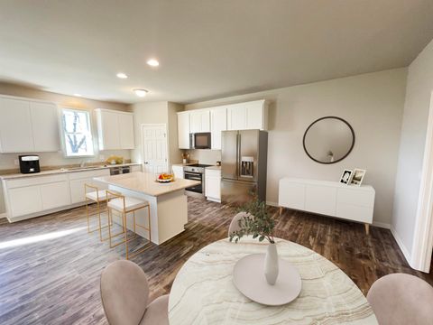 Tiny photo for 802 Sarah Street, Belleville, WI 53508 (MLS # 2012939)