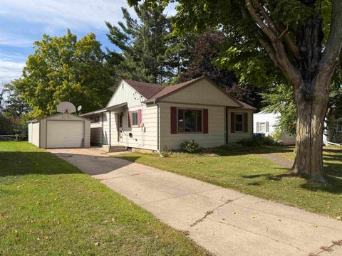 Photo of 44 West Street, Clintonville, WI 54929 (MLS # 2031459)