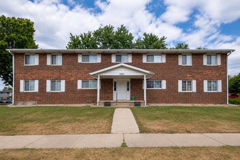 Photo of 3802 Lien Road, Madison, WI 53704 (MLS # 2028983)