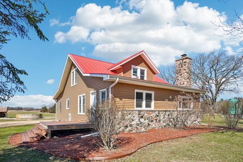 Photo of N4691 County Road HH, Mauston, WI 53948 (MLS # 2020253)