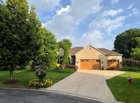 Photo of 10 Vienna Circle, Madison, WI 53718 (MLS # 2019930)