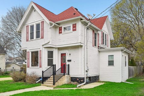 421 S Academy Street, Stoughton, WI 53589 - #: 1998671