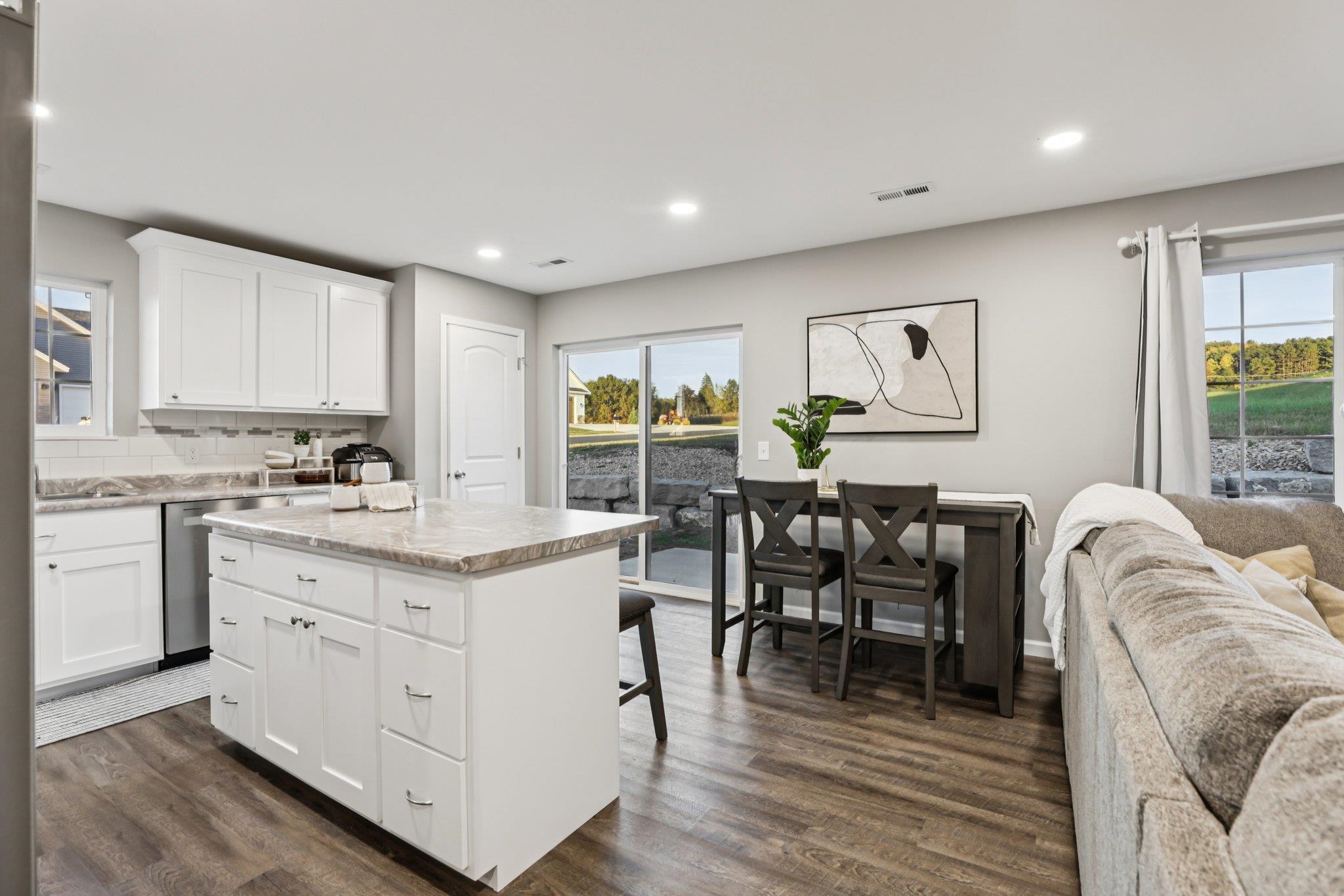 Reedsburg, Wisconsin 53959, United States, 2 Bedrooms Bedrooms, ,2 BathroomsBathrooms,Residential,Active,227259