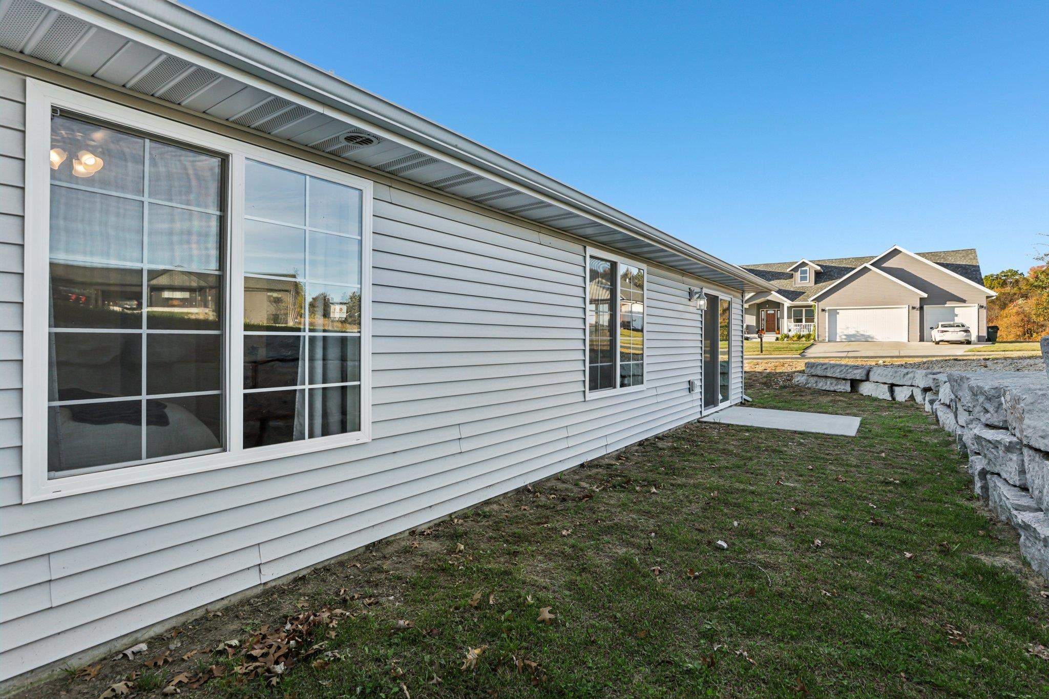 Reedsburg, Wisconsin 53959, United States, 2 Bedrooms Bedrooms, ,2 BathroomsBathrooms,Residential,Active,227259