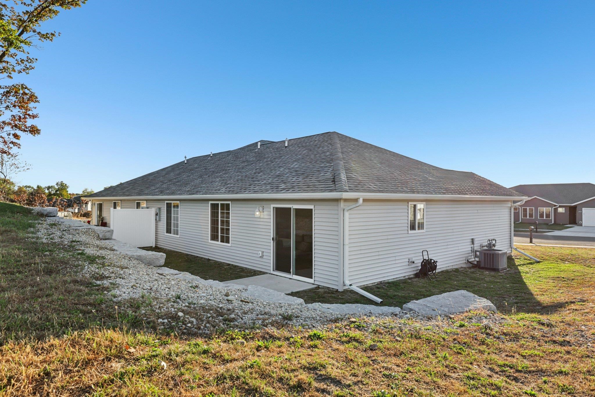 Reedsburg, Wisconsin 53959, United States, 2 Bedrooms Bedrooms, ,2 BathroomsBathrooms,Residential,Active,227259