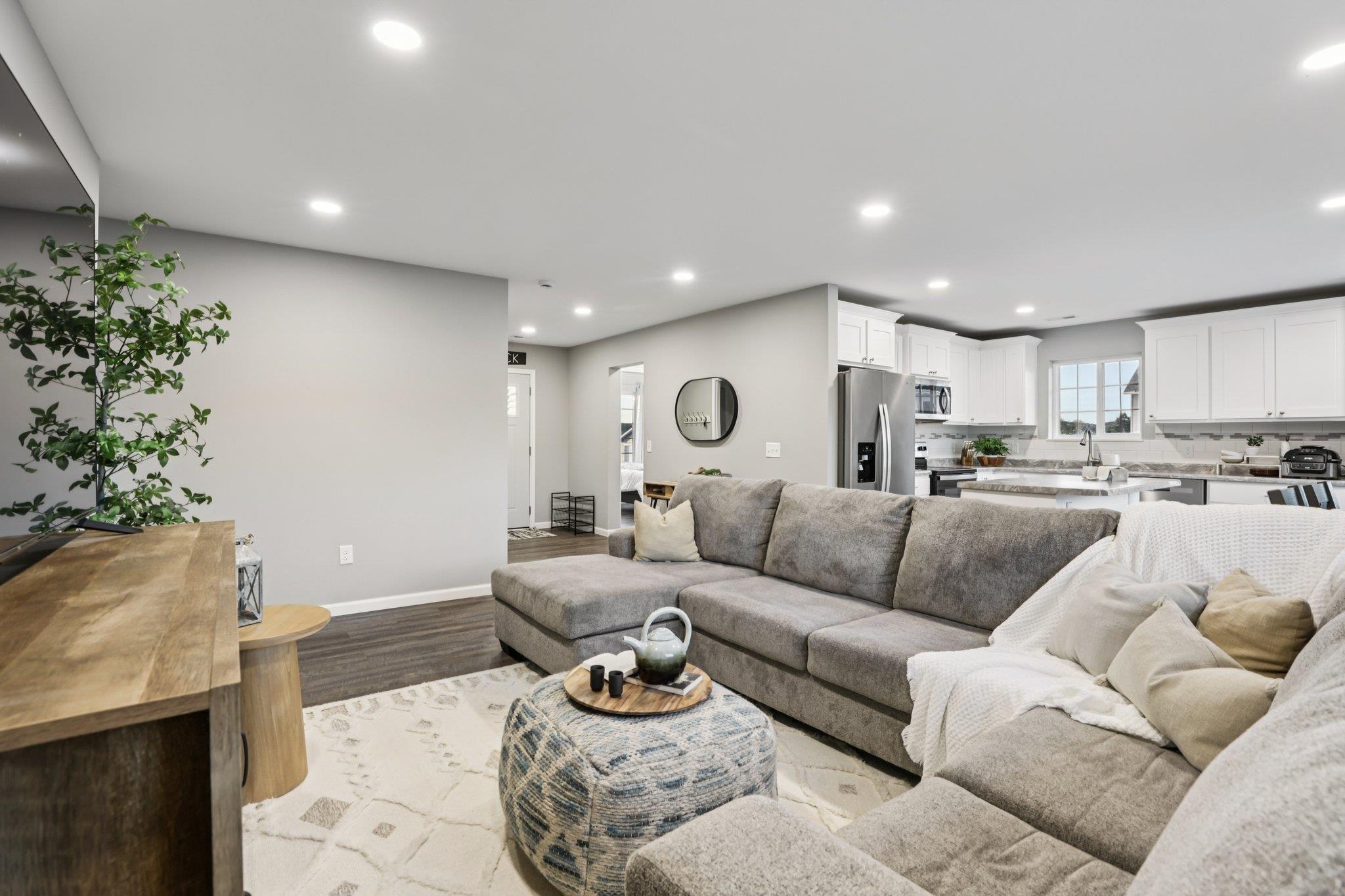 Reedsburg, Wisconsin 53959, United States, 2 Bedrooms Bedrooms, ,2 BathroomsBathrooms,Residential,Active,227259