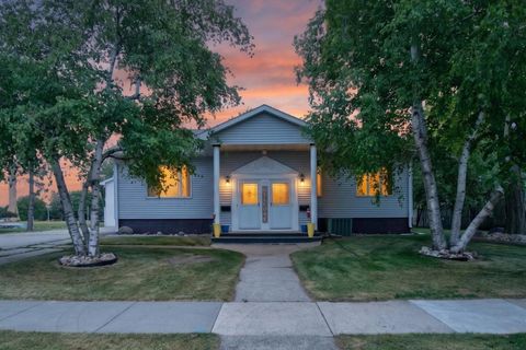 Photo of 1126 Fillmore Avenue, Oshkosh, WI 54902 (MLS # 2025095)