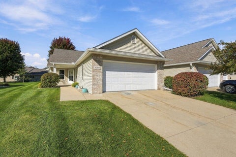 Photo of 614 Springbrook Circle, DeForest, WI 53532 (MLS # 2034827)