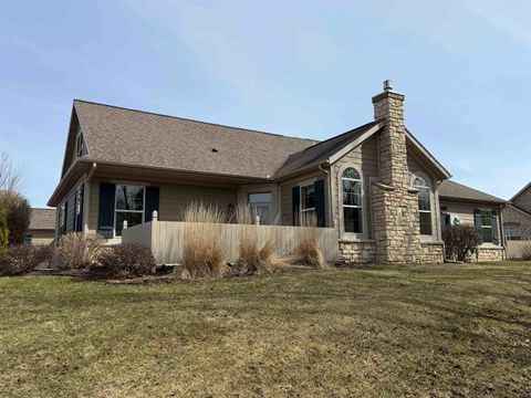 Photo of 57 Pond View Way, Fitchburg, WI 53711 (MLS # 2021464)