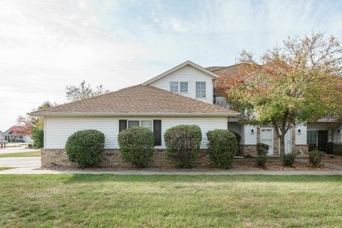 Photo of 4004 Creekside Drive 25 #25, Janesville, WI 53548 (MLS # 2011030)
