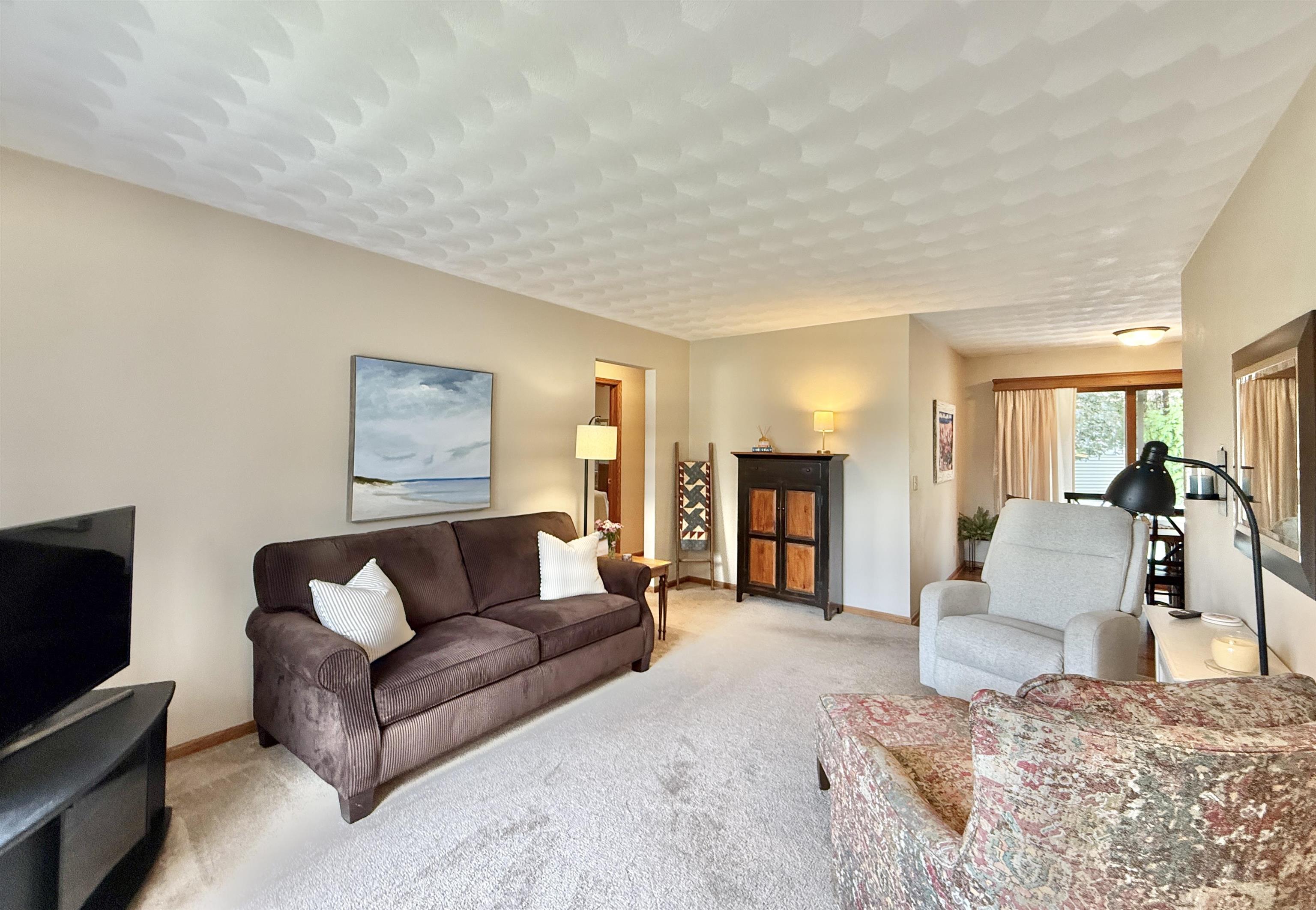 4105 Mackinac Drive