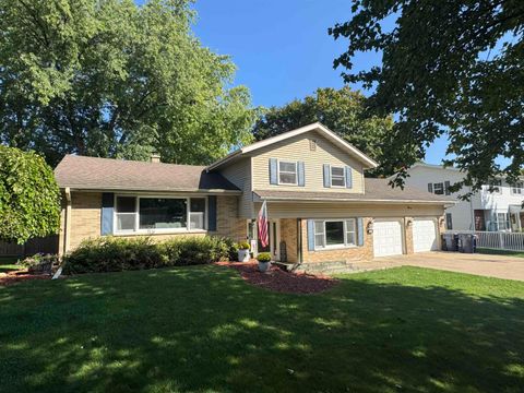 Photo of 2408 Elizabeth Street, Janesville, WI 53548 (MLS # 2009010)
