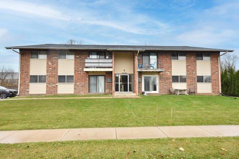 Tiny photo for W208N16586 S Center Street, Jackson, WI 53037 (MLS # 2012678)