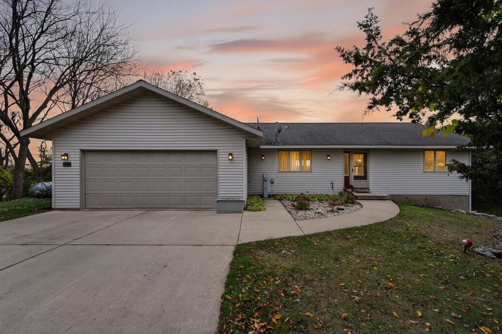 Photo for N4208 State Road 73 Road, Princeton, WI 54968 (MLS # 2011114)