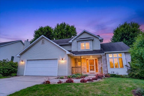 Photo of 1901 Meadow Drive, Stoughton, WI 53589 (MLS # 2030364)
