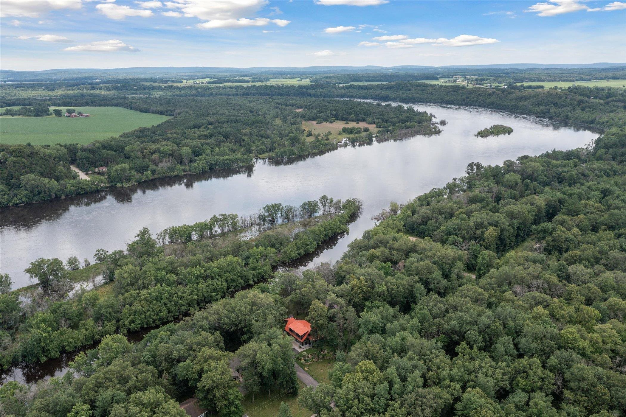 Baraboo, Wisconsin 53913, United States, 3 Bedrooms Bedrooms, ,3 BathroomsBathrooms,Residential,Active,111266
