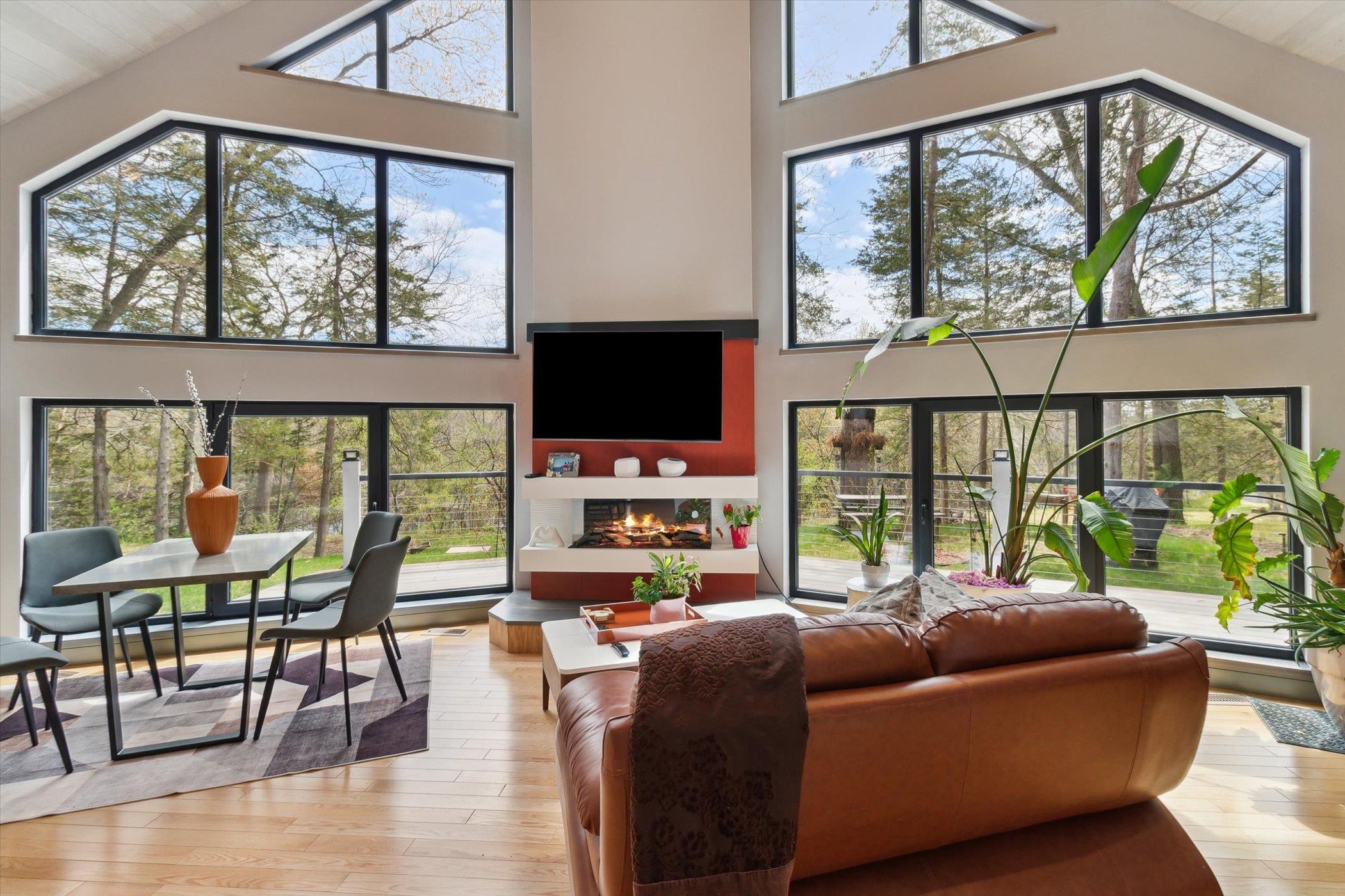 Baraboo, Wisconsin 53913, United States, 3 Bedrooms Bedrooms, ,3 BathroomsBathrooms,Residential,Active,111266