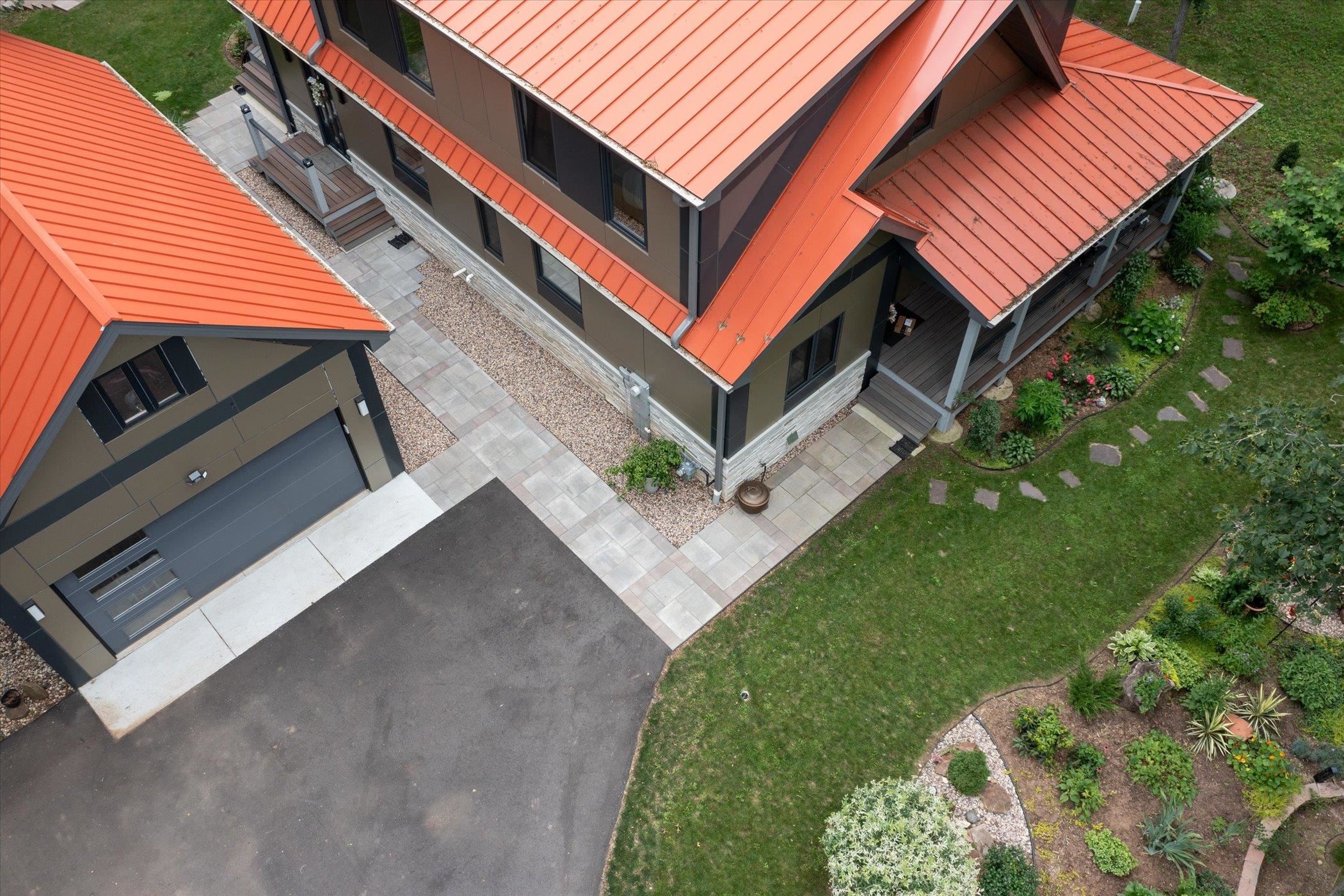 Baraboo, Wisconsin 53913, United States, 3 Bedrooms Bedrooms, ,3 BathroomsBathrooms,Residential,Active,111266