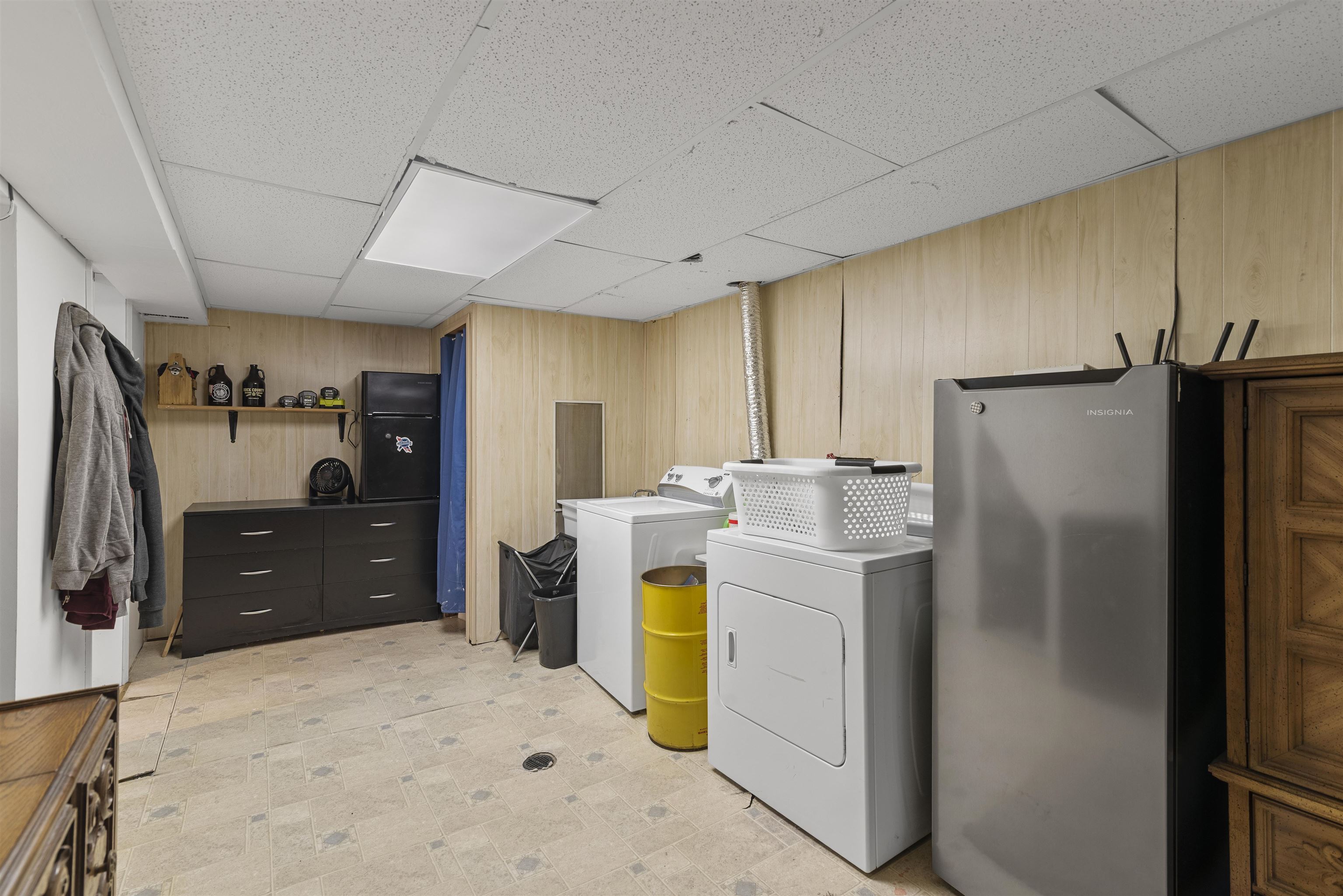 Janesville, Wisconsin 53546, United States, 3 Bedrooms Bedrooms, ,2 BathroomsBathrooms,Residential,Active,184656