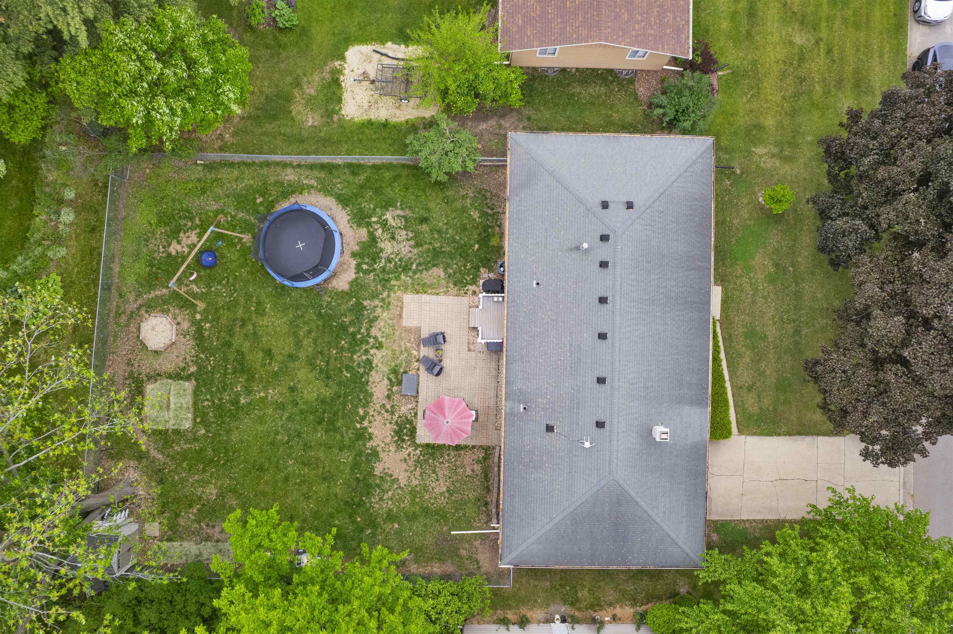 Janesville, Wisconsin 53546, United States, 3 Bedrooms Bedrooms, ,2 BathroomsBathrooms,Residential,Active,184656