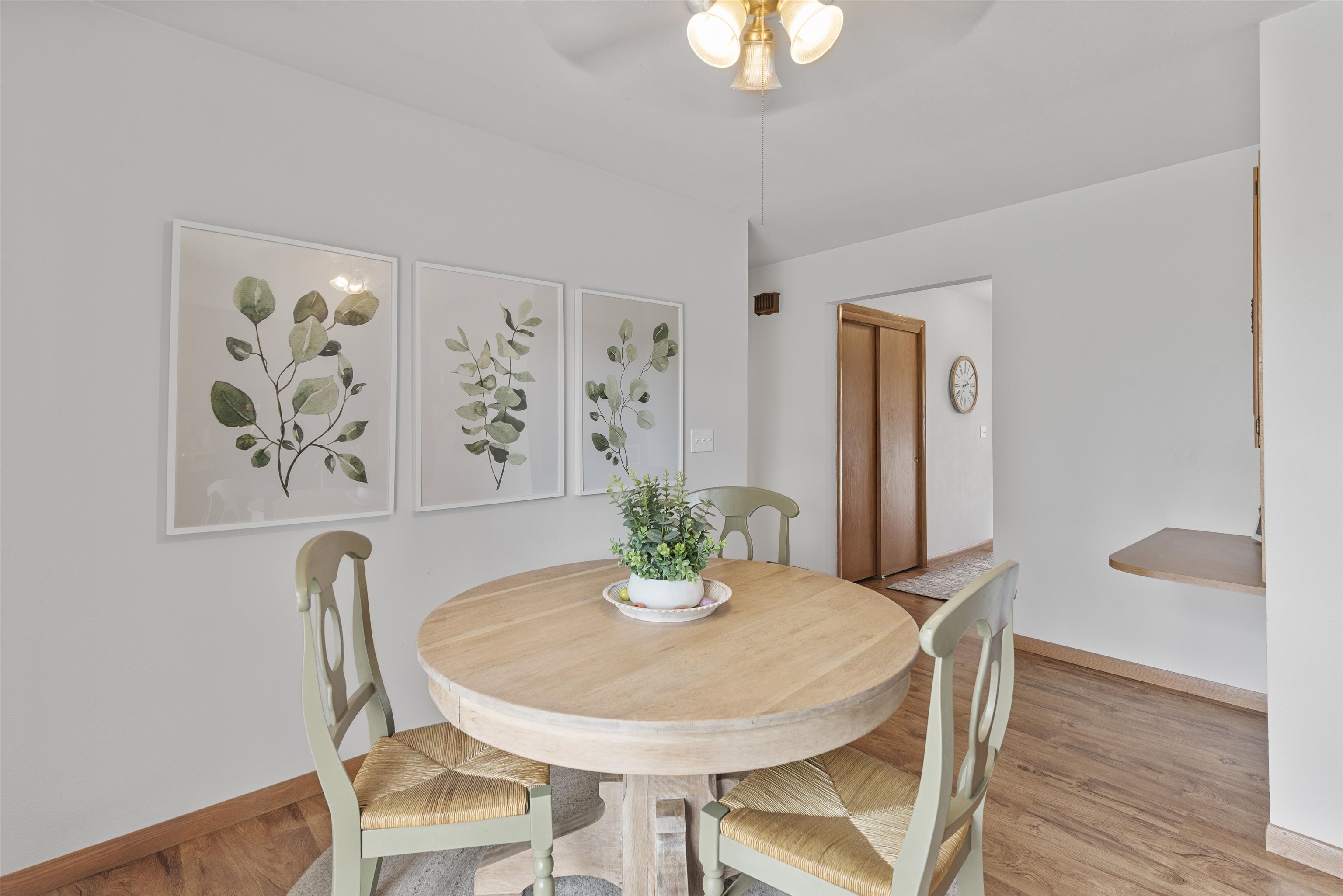 Janesville, Wisconsin 53546, United States, 3 Bedrooms Bedrooms, ,2 BathroomsBathrooms,Residential,Active,184656