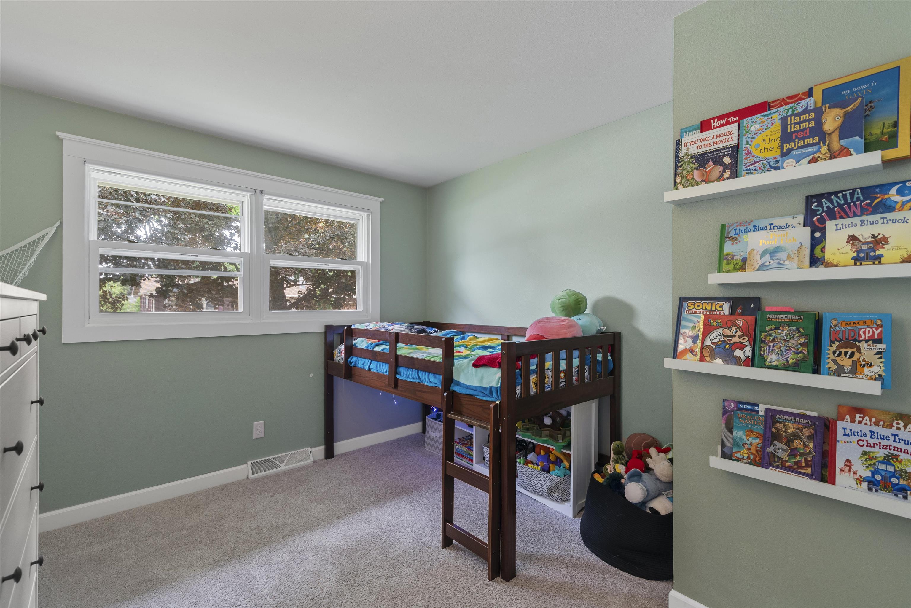 Janesville, Wisconsin 53546, United States, 3 Bedrooms Bedrooms, ,2 BathroomsBathrooms,Residential,Active,184656